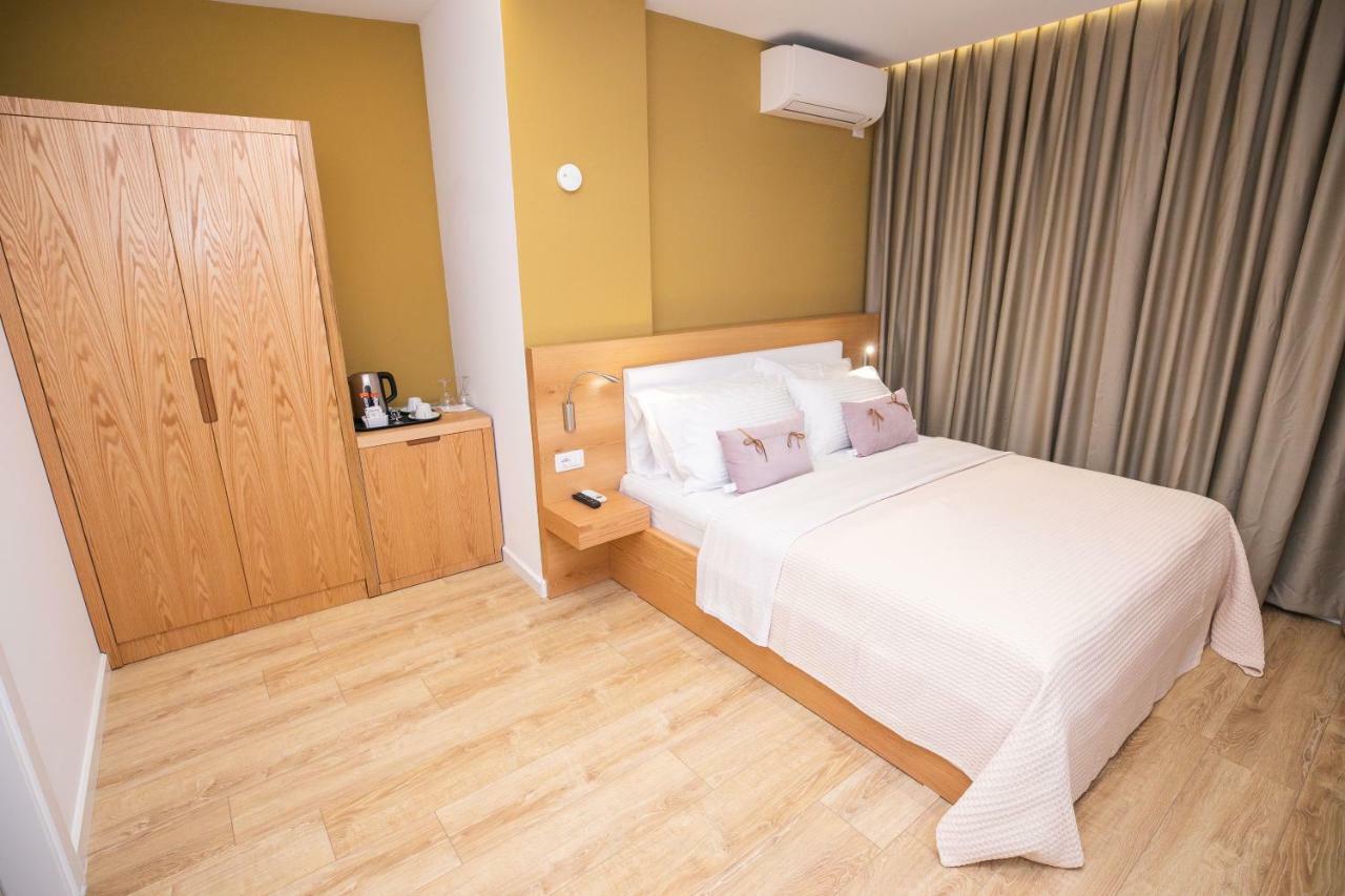 Hotel Elior Тирана Екстериор снимка