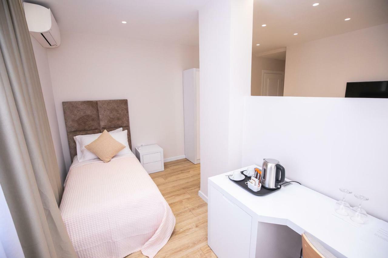 Hotel Elior Тирана Екстериор снимка
