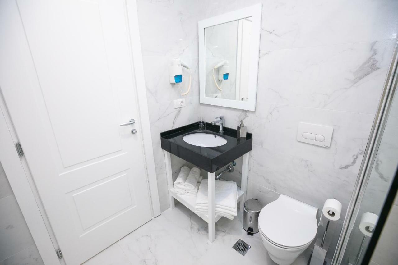Hotel Elior Тирана Екстериор снимка